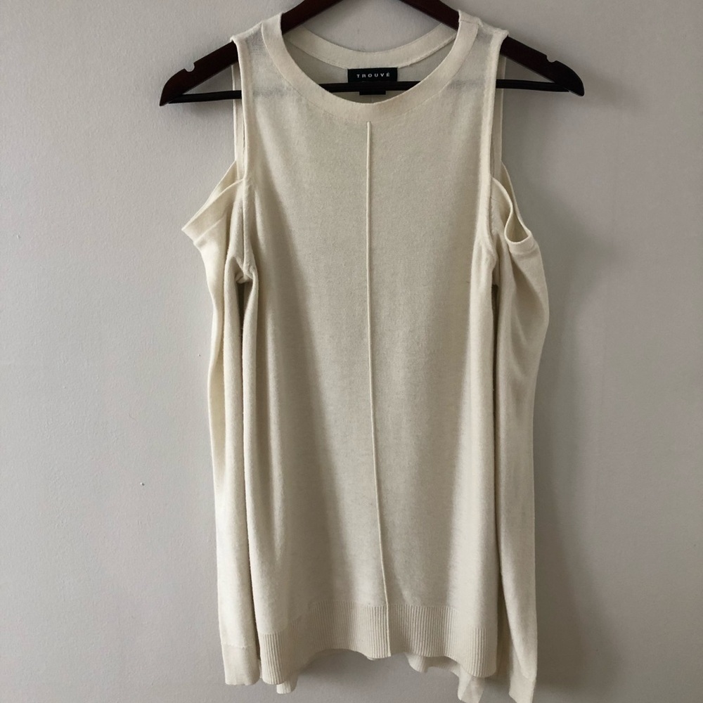Trouvé Cream Sweater with Shoulder Cut Out Detail